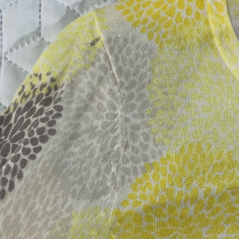 Old Navy Yellow Gray Floral Button Cardigan Lightweight Sweater Size Medium